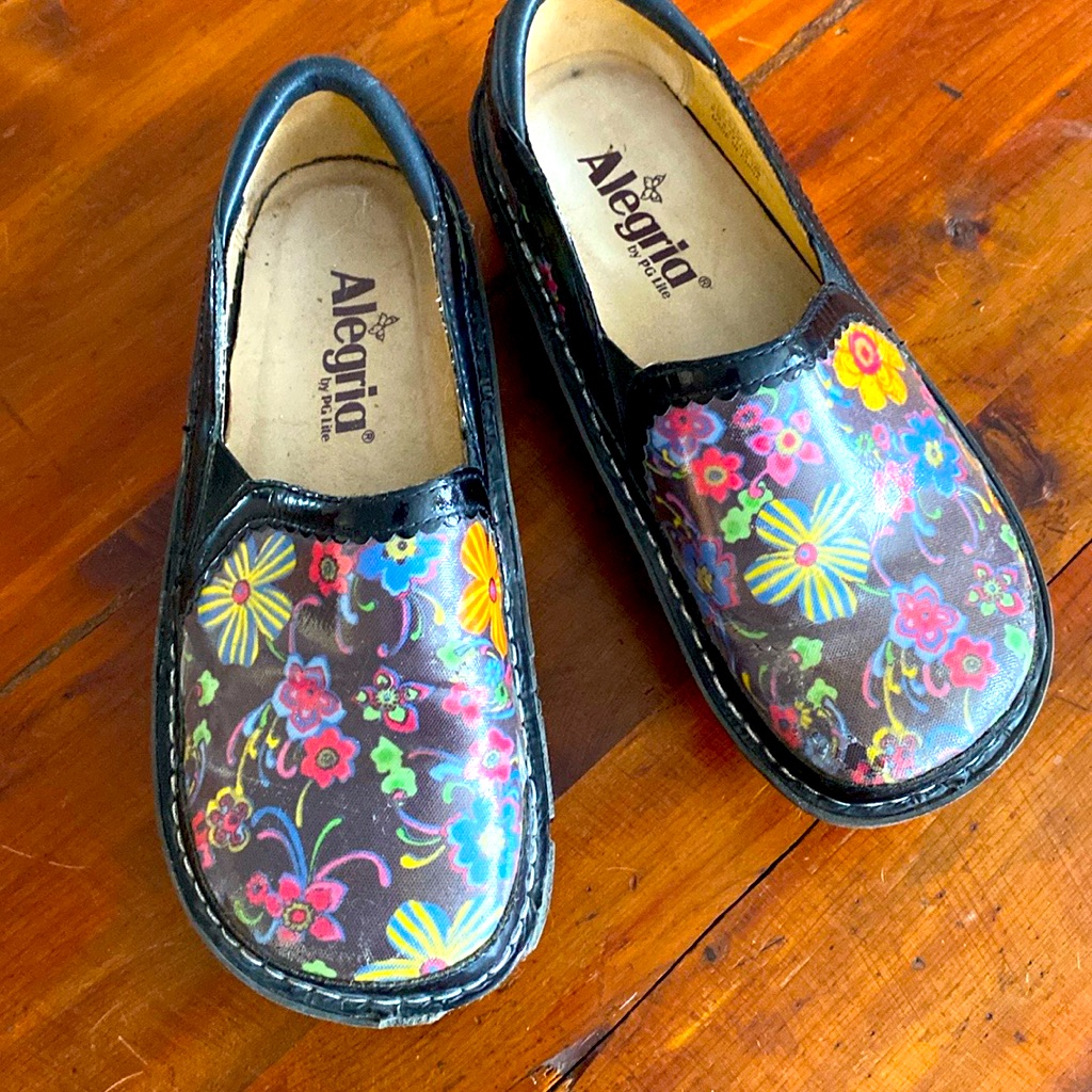 Closed Toe Clogs For Workwear And Gardening